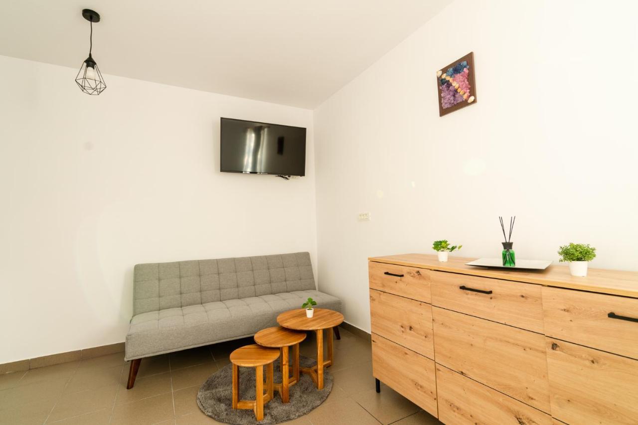 Casa Adrian 호텔 코르부 외부 사진